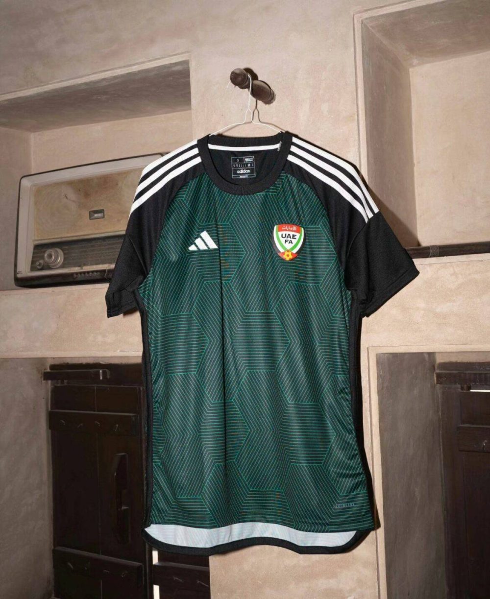 Áo bóng đá Đội Tuyển UAE Sân Khách